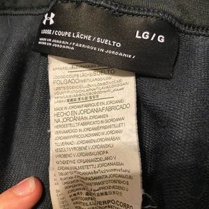 7/8 under armour joggers :)